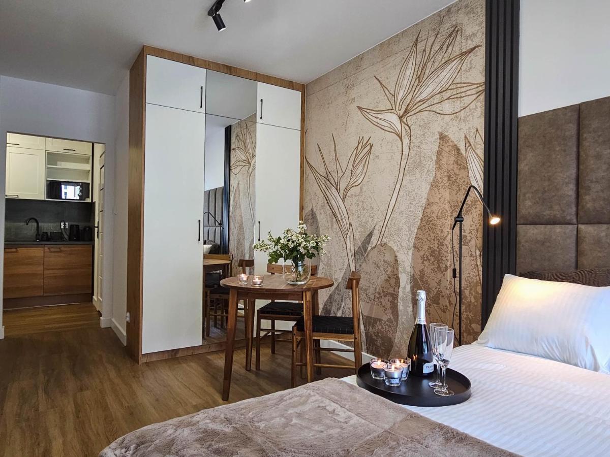 Urban Apartments Premium, Opolska 10 No 67B, Free Garage, Self Check-In คาโตวีตเซ ภายนอก รูปภาพ